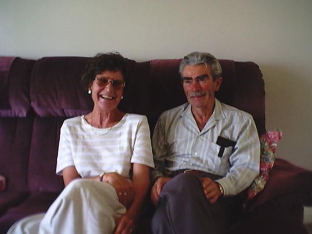 Cor and Bea Feb 3rd 2001.jpg (38394 bytes)
